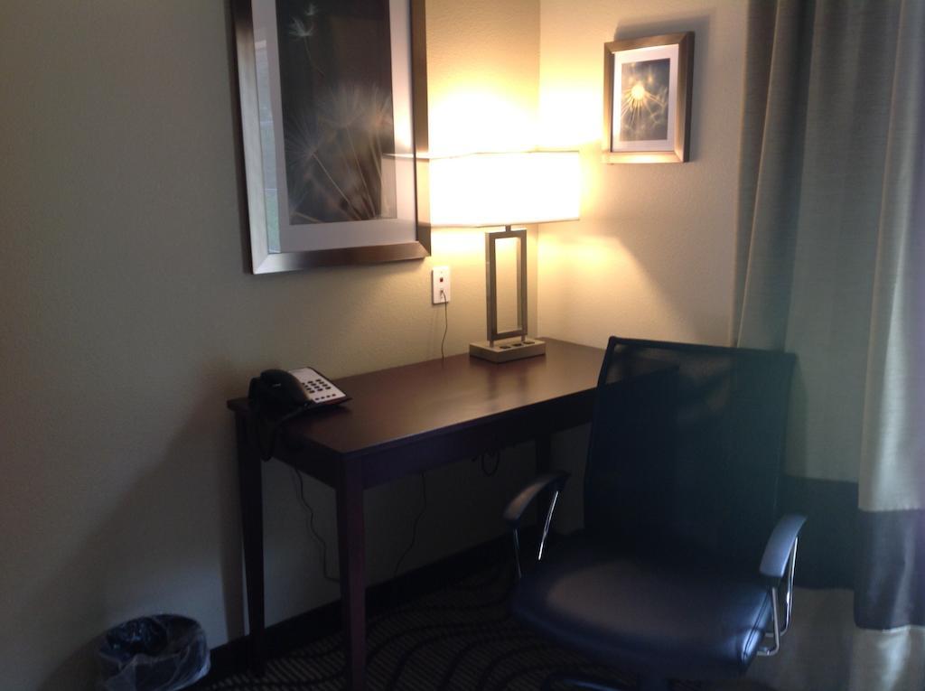 Executive Inn And Suites Jefferson Bagian luar foto